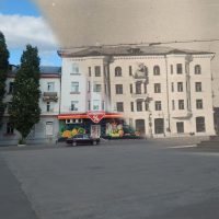 привокзальная площадь и памятник К. Ворошилову